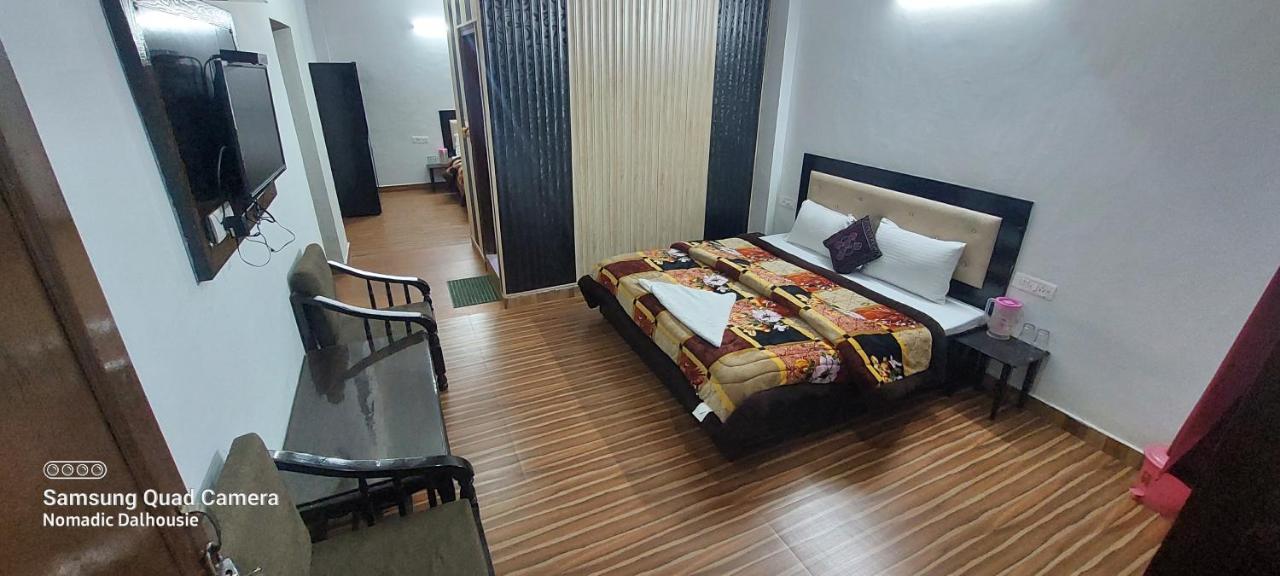 Peaceful Retreat Home Stay, Dalhousie Exteriör bild