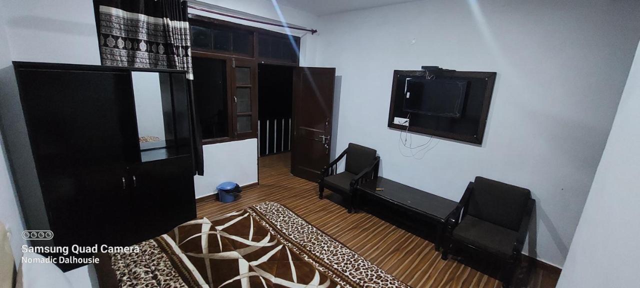 Peaceful Retreat Home Stay, Dalhousie Exteriör bild